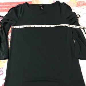 4/$12 or 3/$9 Ann Taylor Top